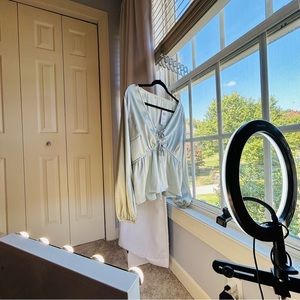 NWT - Abercrombie and Fitch Long Sleeve Satin Mint Holiday Blounce🩵🌲💚